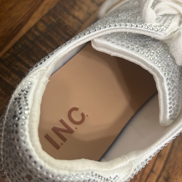 NWT Lola2 Sneakers white with Silver Rhinestones size 7 - Picture 8 of 14